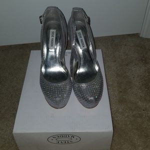 Silver formal shoes